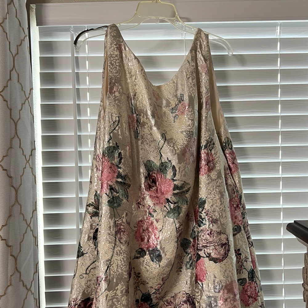 SOLD Adrianna Papell MIDI Floral Dress